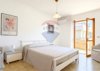 Camera / camera da letto - Trilocale Via Spiaggia
 
353, Mascali - foto 9