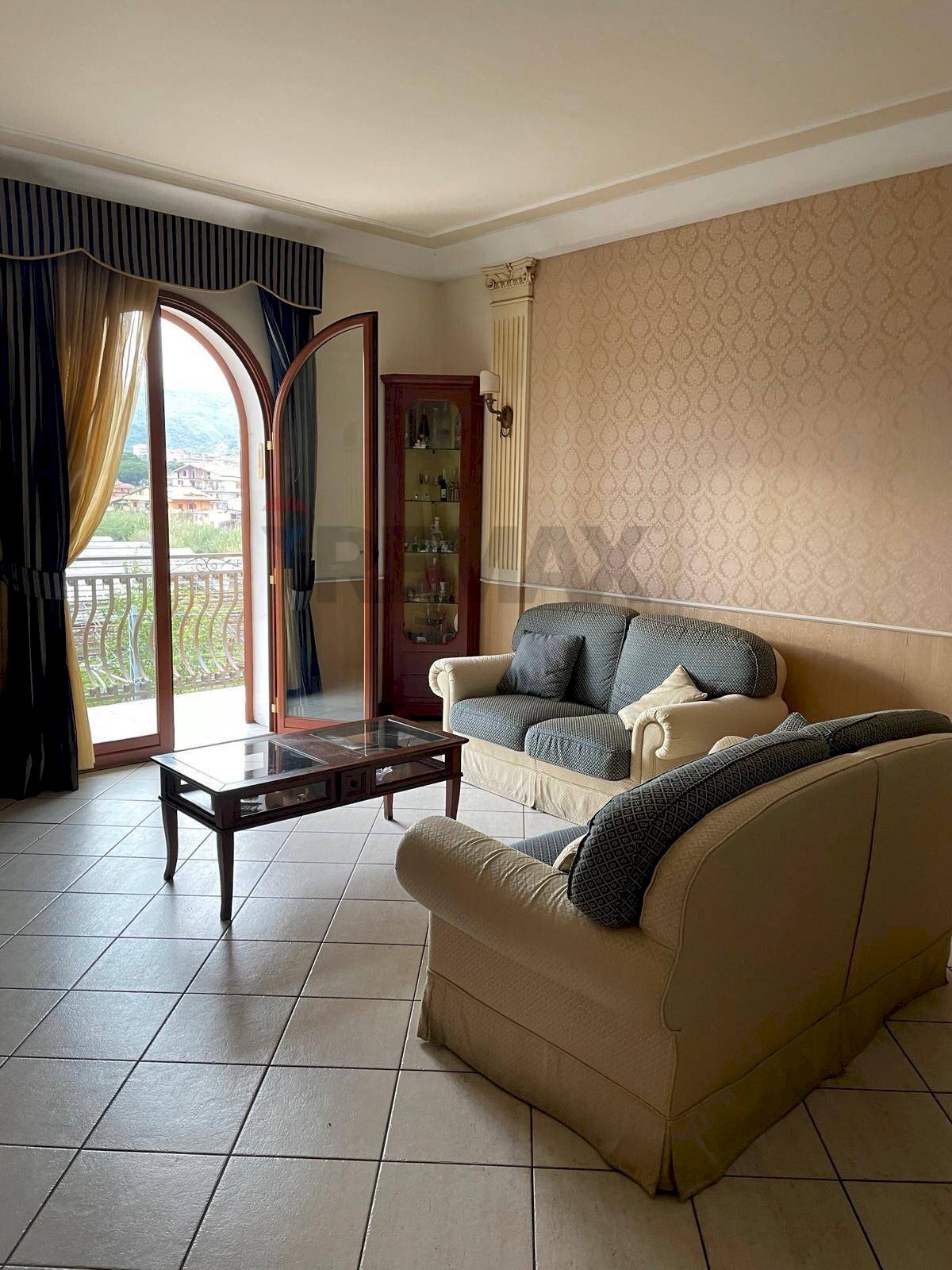 Soggiorno - Trilocale Via Consolare Valeria
74, Giardini-Naxos - foto 2