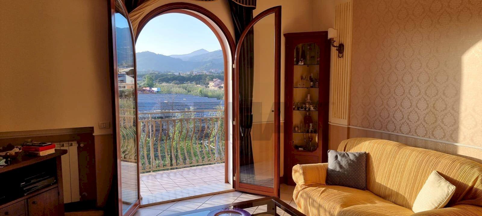 Soggiorno - Trilocale Via Consolare Valeria
74, Giardini-Naxos - foto 3