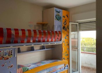 Camera / camera da letto - Trilocale Via Consolare Valeria
 
74, Giardini-Naxos - foto 7