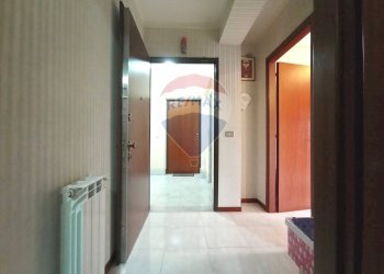 Hall / corridoio - Quadrilocale Viale dei Platani
 
36, Paterno - foto 31