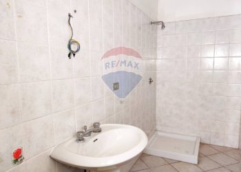 Bagno - Trilocale Via Taverna
 
7, Manfredonia - foto 11