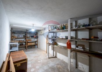 Dispensa di stoccaggio - Villa VIA NODARE
 
1, Dosolo - foto 40