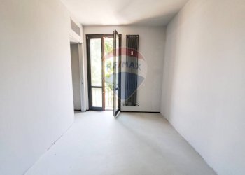 Stanza vuota - Trilocale Via Foscolo
 
24, Pavia - foto 5