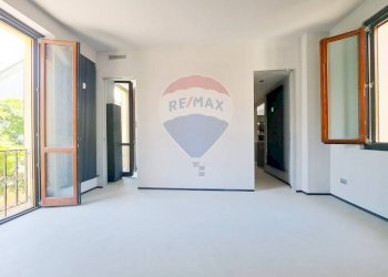 Stanza vuota - Trilocale Via Foscolo
 
24, Pavia - foto 10