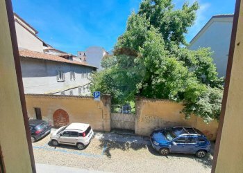 Edificio all\'aperto - Trilocale Via Foscolo
 
24, Pavia - foto 26