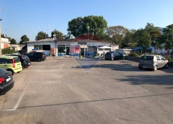 Edificio all\'aperto - Commercial Premises SS Pontina Km 105, 500, Terracina - photo 2