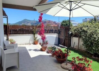 Terrazza - Trilocale VIA BONIFICATORI DELLA PALUDE PONTINA
 
18, Terracina - foto 2