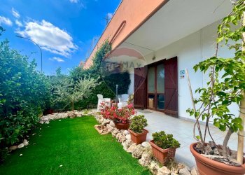 Giardino - Trilocale VIA BONIFICATORI DELLA PALUDE PONTINA
 
18, Terracina - foto 3