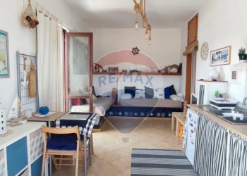 Camera / camera da letto - Trilocale VIA BONIFICATORI DELLA PALUDE PONTINA
 
18, Terracina - foto 11