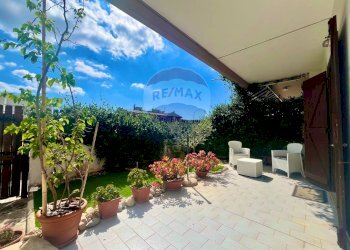 Terrazza - Trilocale VIA BONIFICATORI DELLA PALUDE PONTINA
 
18, Terracina - foto 16