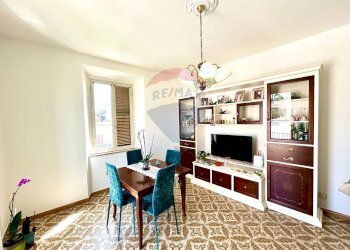 Sala da pranzo - Trilocale Via del Piegarello
 
46, Terracina - foto 1