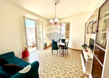 Sala da pranzo - Trilocale Via del Piegarello
 
46, Terracina - foto 3