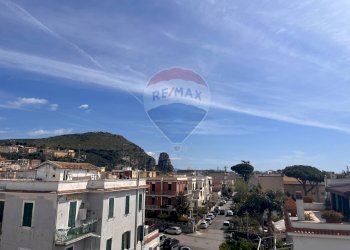 Edificio all\'aperto - Trilocale Via del Piegarello
 
46, Terracina - foto 12