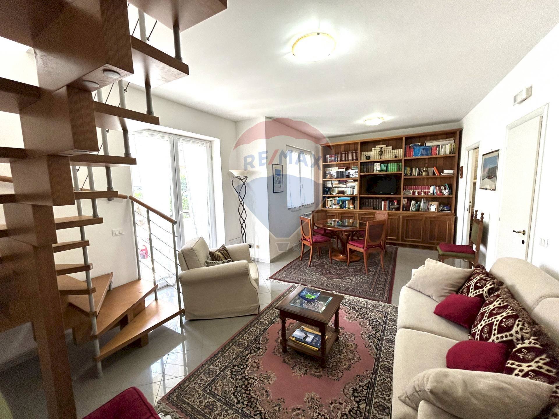 Sala da pranzo - Semi-detached Villa Via San Rocco
 
32, Terracina - photo 3