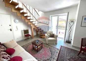 Soggiorno - Villa Bifamiliare Via San Rocco
 
32, Terracina - foto 2