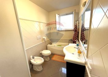 Bagno - Villa Bifamiliare Via San Rocco
 
32, Terracina - foto 7