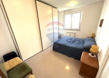 Camera / camera da letto - Villa Bifamiliare Via San Rocco
 
32, Terracina - foto 8