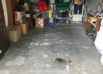 Parcheggio - Box Via Dei Fiori
 
6, Lacchiarella - photo 4