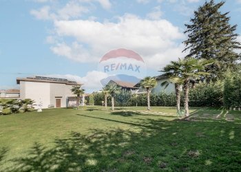 Giardino - Villa CORSO ITALIA
 
40, Arconate - foto 4