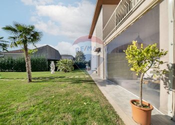 Giardino - Villa CORSO ITALIA
 
40, Arconate - foto 6