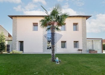 Casa all\'aperto - Villa CORSO ITALIA
 
40, Arconate - foto 7