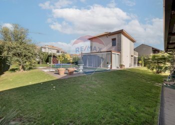 Casa all\'aperto - Villa CORSO ITALIA
 
40, Arconate - foto 8