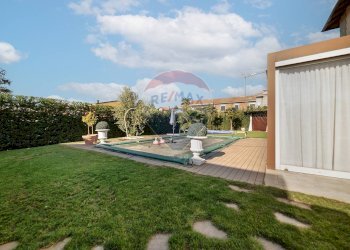 Giardino - Villa CORSO ITALIA
 
40, Arconate - foto 9