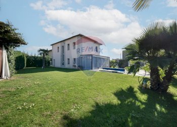 Casa all\'aperto - Villa CORSO ITALIA
 
40, Arconate - foto 12