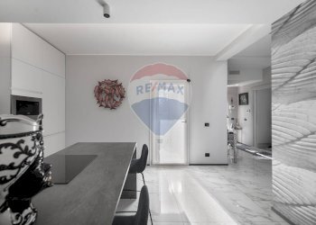 Sala da pranzo - Villa CORSO ITALIA
 
40, Arconate - foto 24