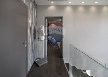 Hall / corridoio - Villa CORSO ITALIA
 
40, Arconate - foto 33