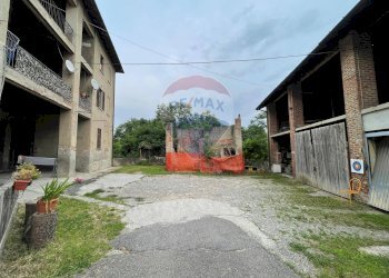 Casa all\'aperto - Rustico via enrico fermi, Casnate con Bernate - foto 1