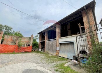 Casa all\'aperto - Rustico via enrico fermi, Casnate con Bernate - foto 2