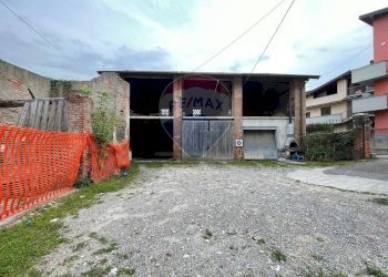 Casa all\'aperto - Rustico via enrico fermi, Casnate con Bernate - foto 4