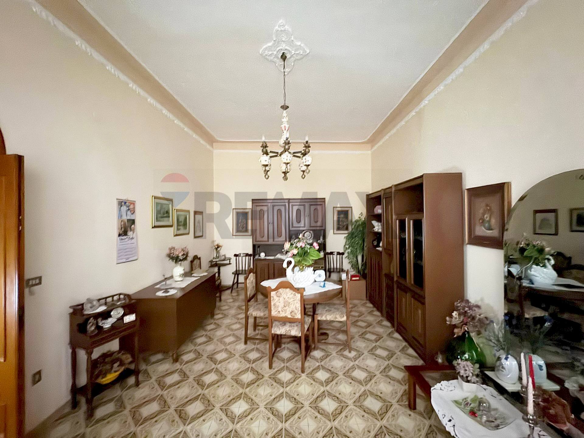 Sala da pranzo - Appartamento Via Luigi Errico
 
74, Latiano - foto 1