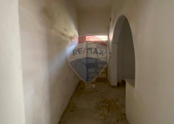 Hall / corridoio - Casa indipendente Cellino San Marco - foto 8