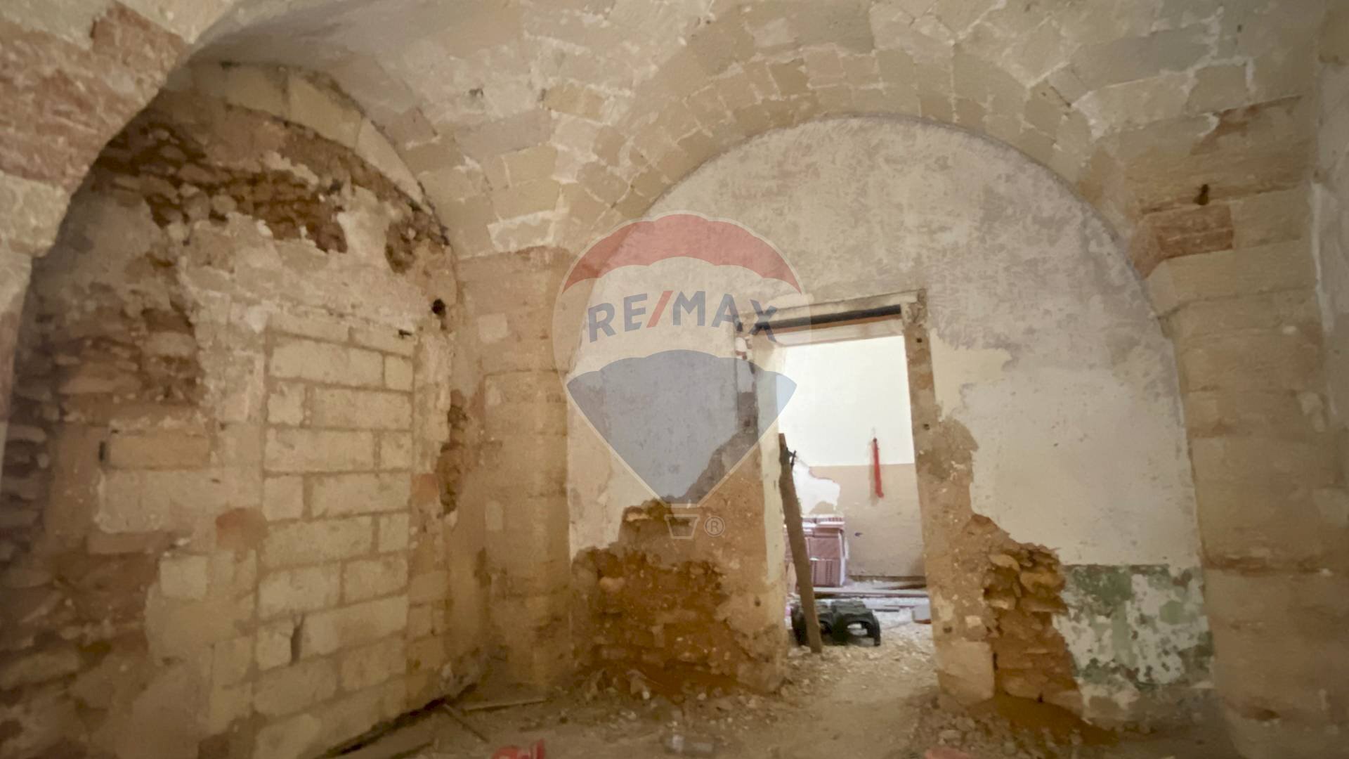 Stanza vuota - Casa indipendente Via San Francesco
 
40, Squinzano - foto 2