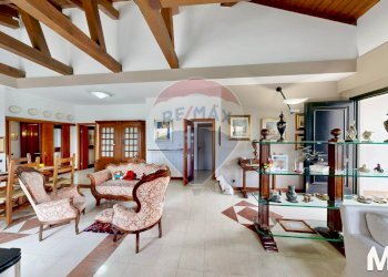 Soggiorno - Villa via Comasinella
 
19, Cogliate - photo 16