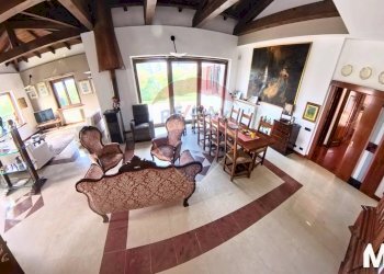 Sala da pranzo - Villa via Comasinella
 
19, Cogliate - photo 19