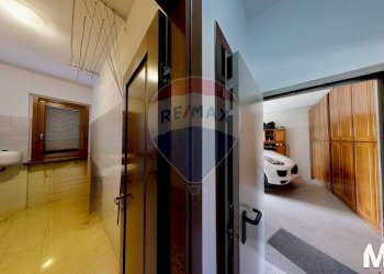 Hall / corridoio - Villa via Comasinella
 
19, Cogliate - photo 46