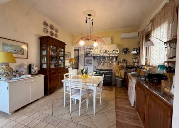 Cucina - Villa Via Delle Tre Grazie
 
16, Palermo - foto 51