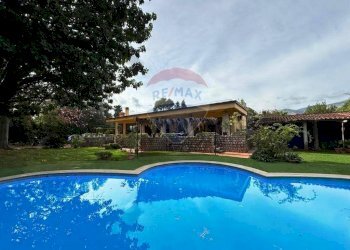 Piscina - Villa Via Delle Tre Grazie
 
16, Palermo - foto 1