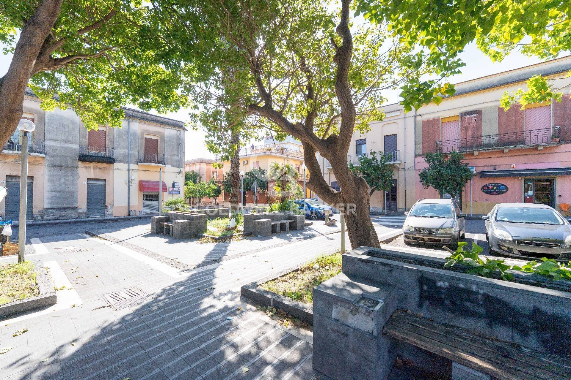 Foto 2 - Locale Commerciale Piazza Dante, Mascali - foto 2