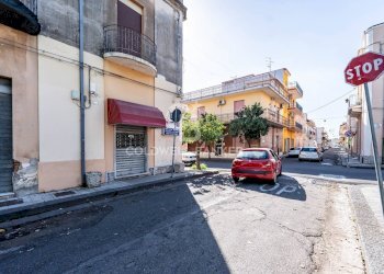 Foto 5 - Locale Commerciale Piazza Dante, Mascali - foto 5