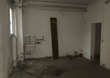 Foto 38 - Commercial Premises VIA LANA
 
77, Modena - photo 35