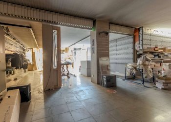 Commercial Premises Lissone - photo 18