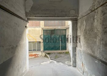 1.jpg - Box Via Elvo, Torino (zona Barriera Milano) - foto 6