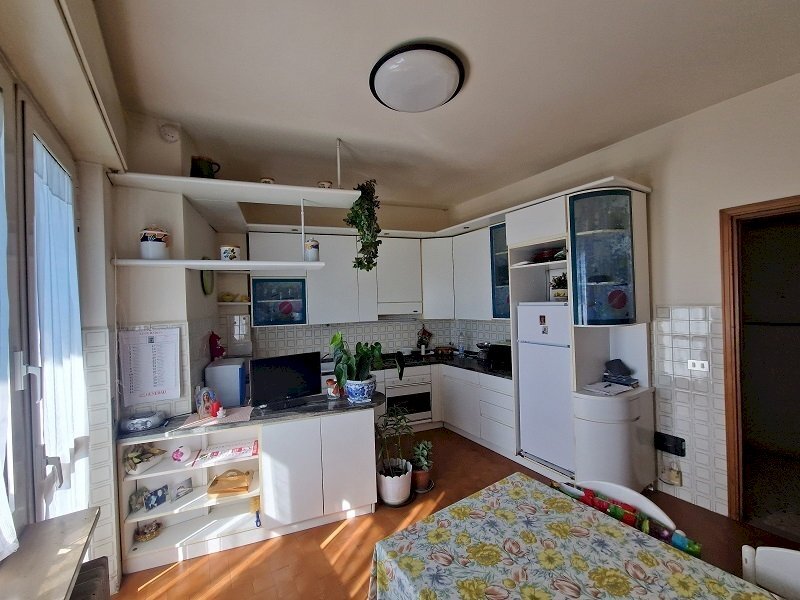 zona giorno - Appartamento Via Vittorio Alfieri 38, Perugia - foto 2