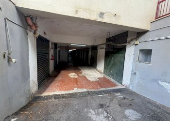 9e5dfc08-6344-46f5-bb7d-35aa185ba52e.jpg - Box Via Monti Iblei, Palermo - photo 8