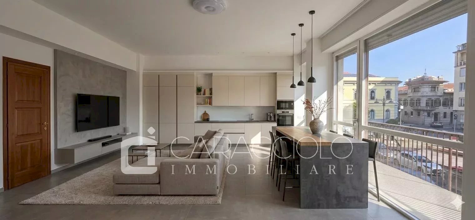 Three-room apartment Piazza Trento e Trieste, Busto Arsizio - photo 2